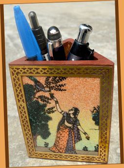 Gemstone Painting Wood Triangle Pen Holder