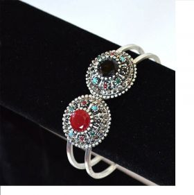 Oxidized Metal Black Onyx and Ruby Stones Bangle Bracelet