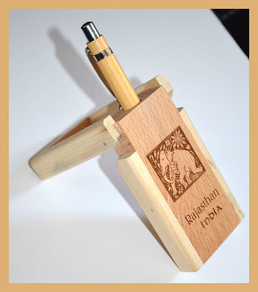 Engraved Pen Holder With Clock