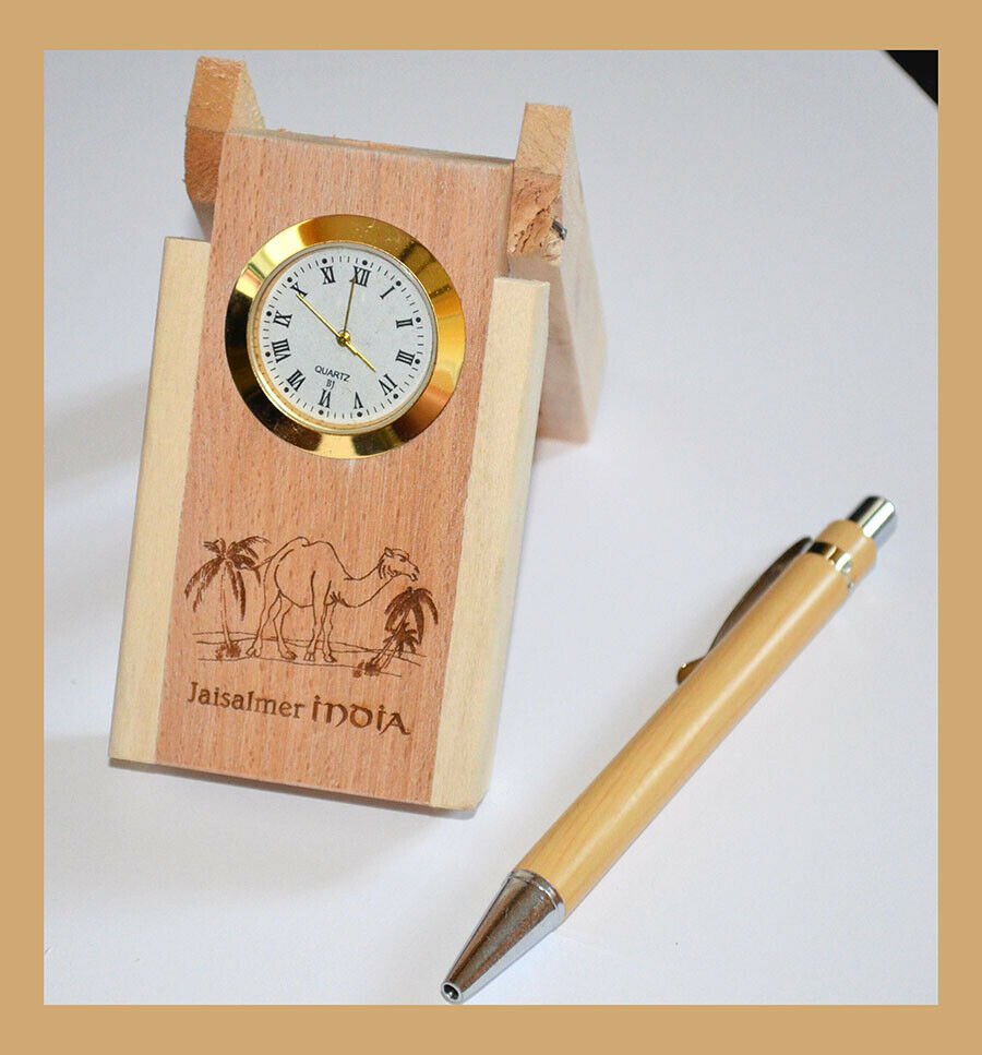 Engraved Pen Holder With Clock - Image 4