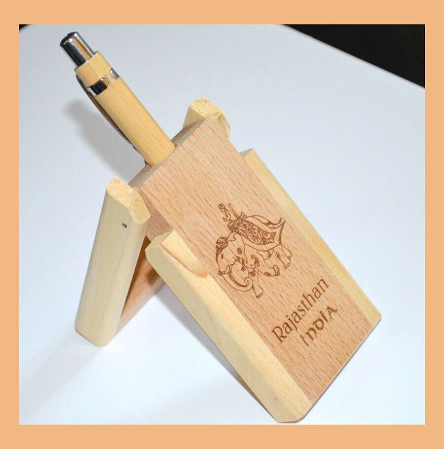 Engraved Pen Holder With Clock - Image 4