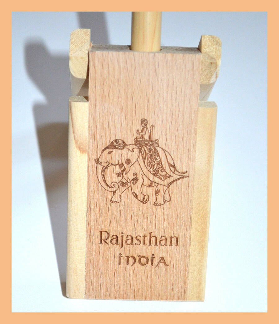 Engraved Pen Holder With Clock - Image 3