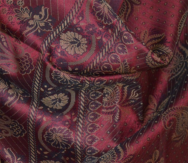 Varanasi Silk Paisley Stole Wrap - Image 4